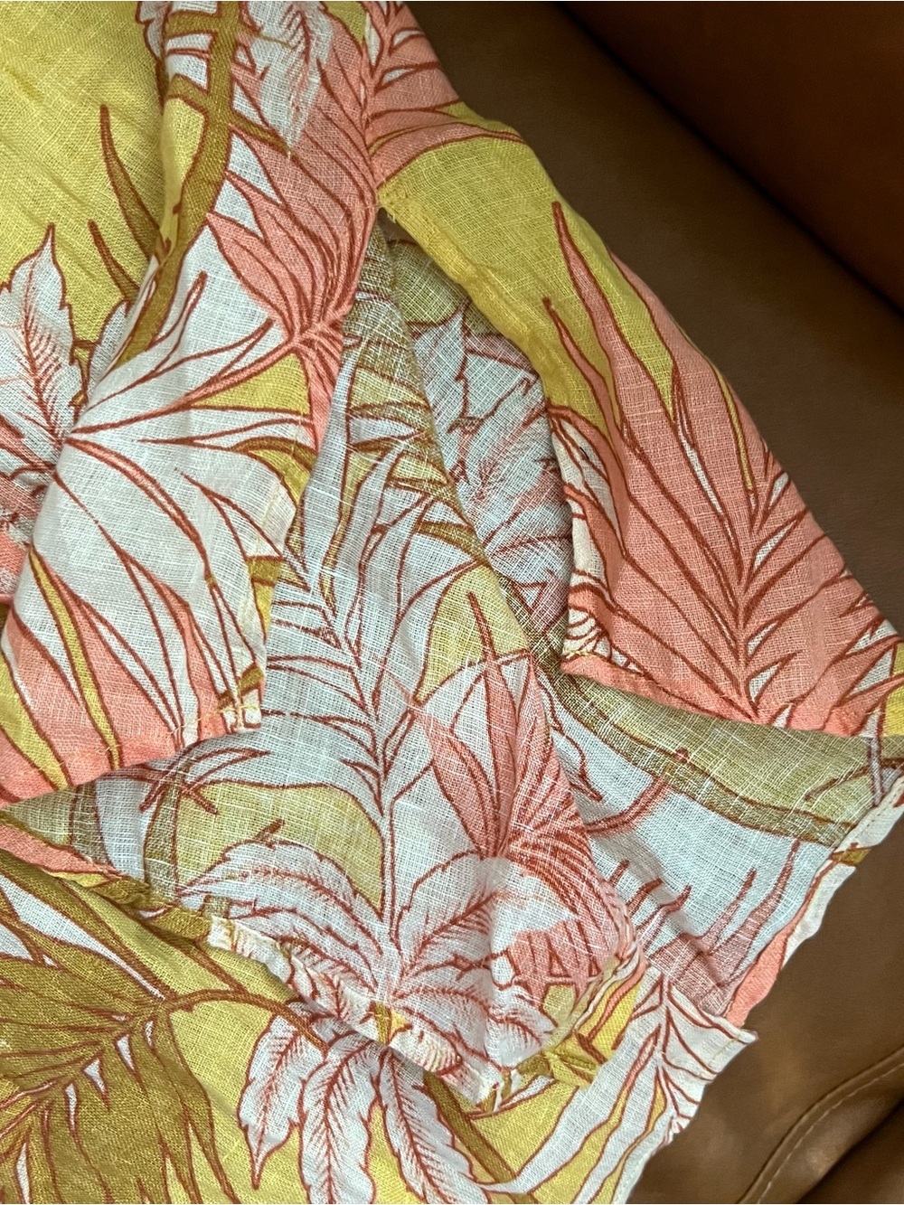 Tahari Women’s 100% Linen Tropical Palm Print Button-Down Shirt Sz M Resort Wear - Picture 7 of 7